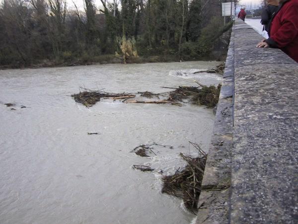 crue 2003 pont de Sauzet